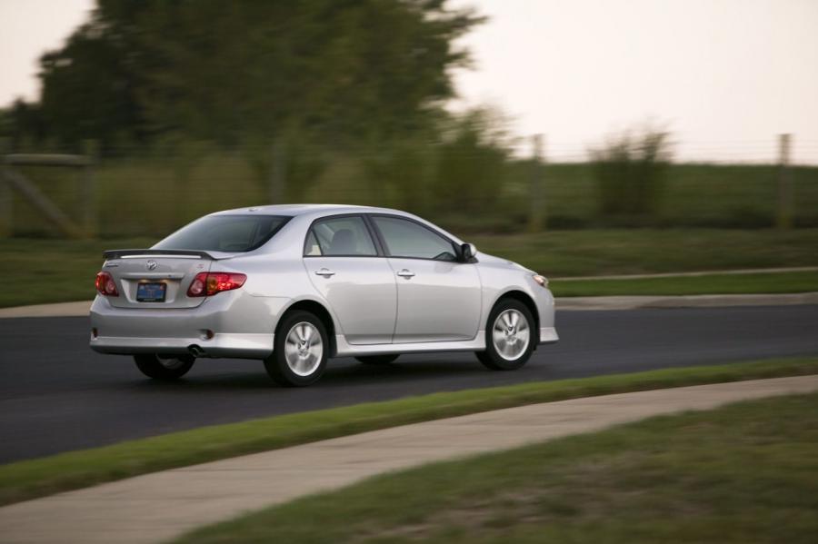  Toyota Corolla 2009 года  (фото 2 из 55)